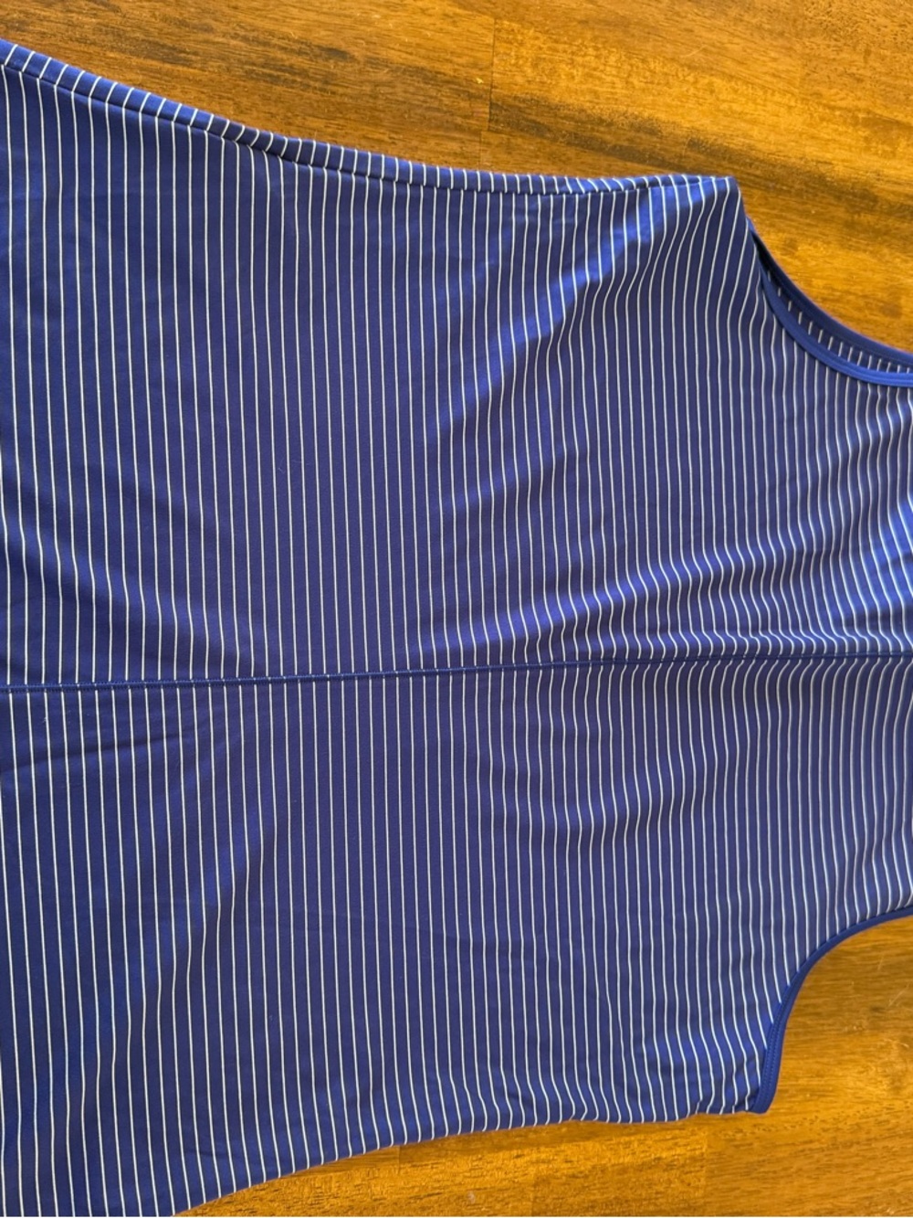 Women’s Under Armor polo Blue Striped Tank Top - Large - Picture 5 of 5